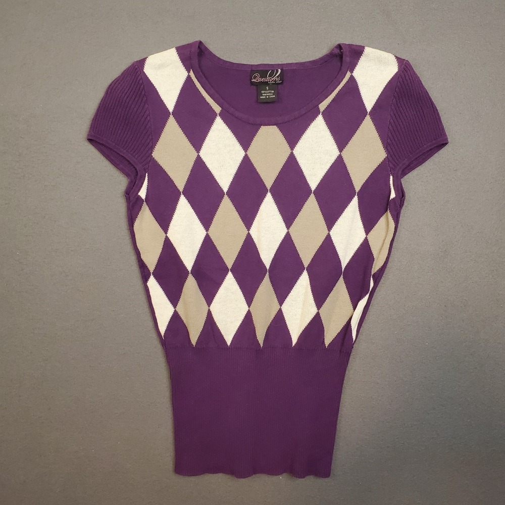 Questions By Say What? Purple Argyle Fitted Sweater Shirt Short Sleeve Women's S